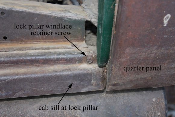 Windlace attachment screw